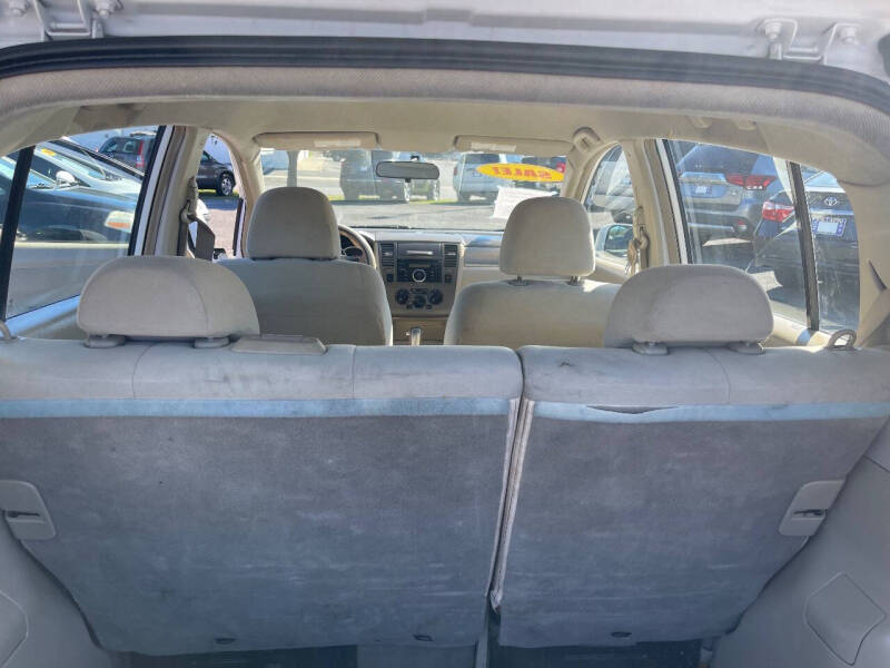 2009 Nissan Versa 1.8 S