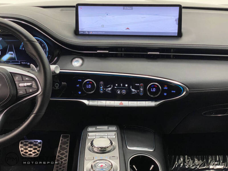 2023 Genesis GV70 2.5T Standard