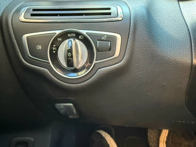 2016 Mercedes-Benz C-Class