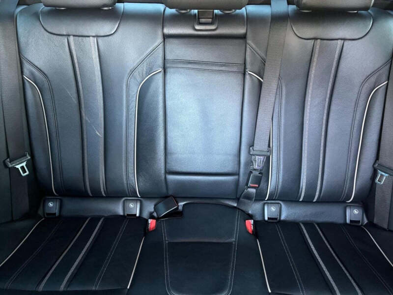 2019 BMW 5 Series 530i