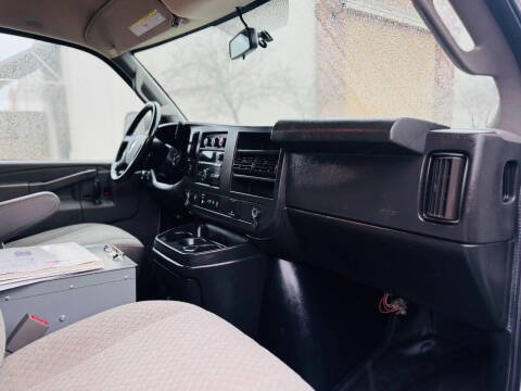 2020 Chevrolet Express 2500