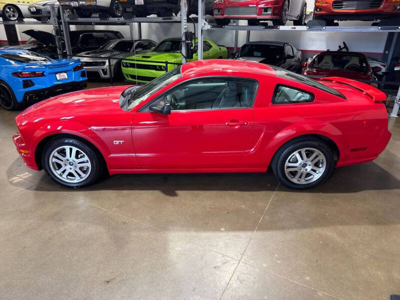 2005 Ford Mustang GT Premium