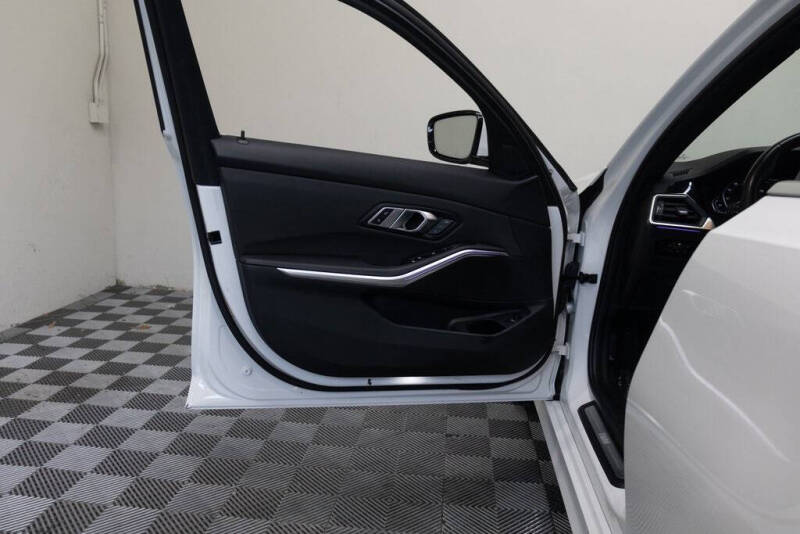 2021 BMW 3 Series 330i