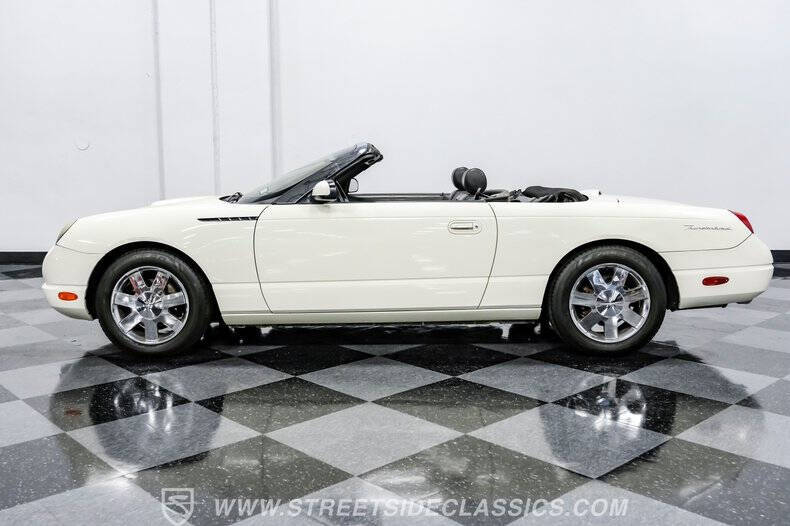 2002 Ford Thunderbird Deluxe