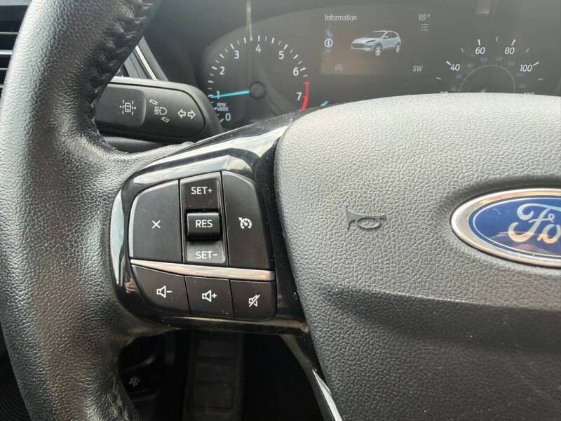 2021 Ford Escape SEL