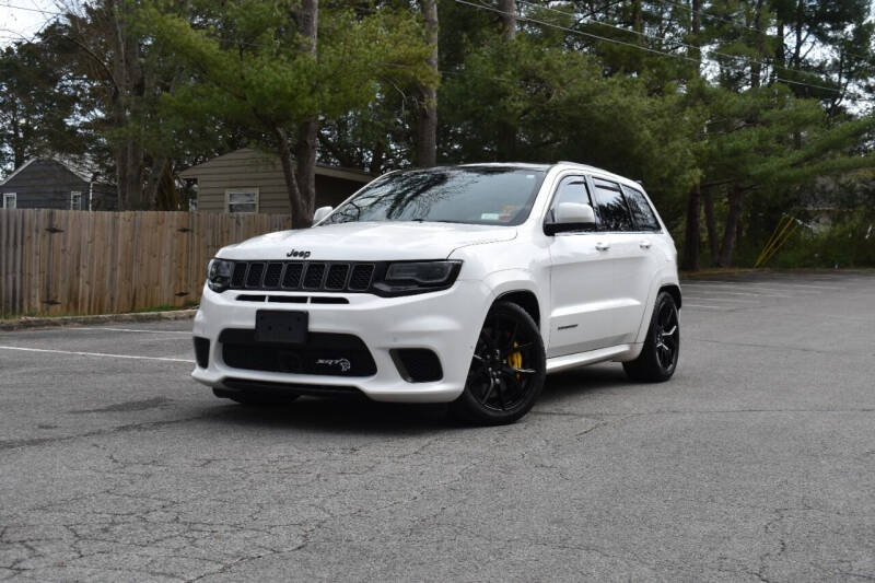 Jeep Grand Cherokee's photo