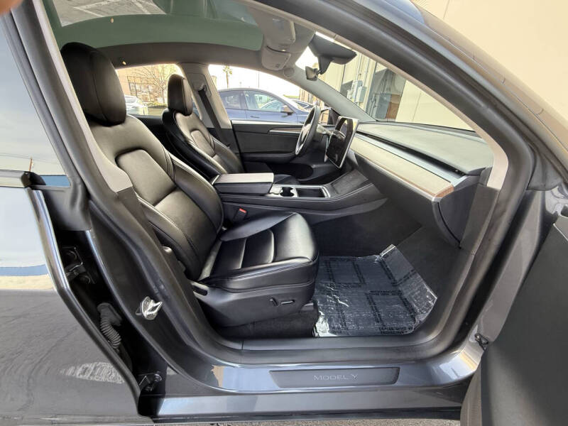 2023 Tesla Model Y Long Range