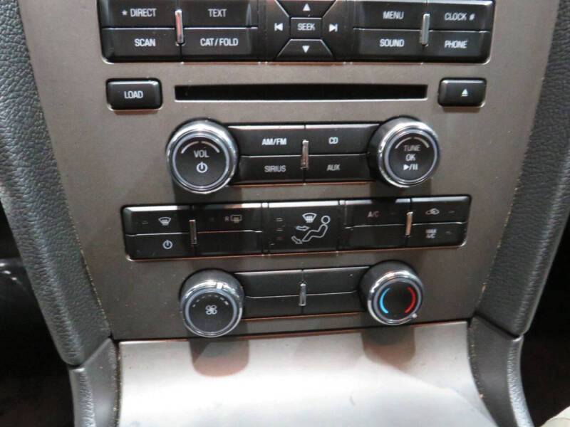 2011 Ford Mustang V6