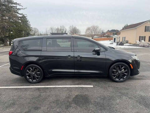 2019 Chrysler Pacifica Touring Plus