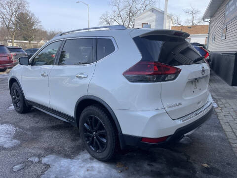 2018 Nissan Rogue SV