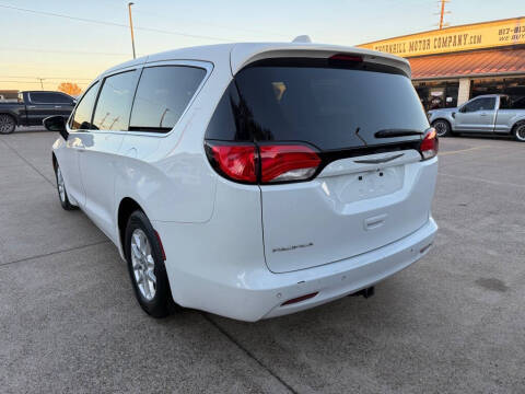 2017 Chrysler Pacifica LX