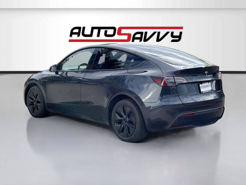 2025 Tesla Model Y Long Range
