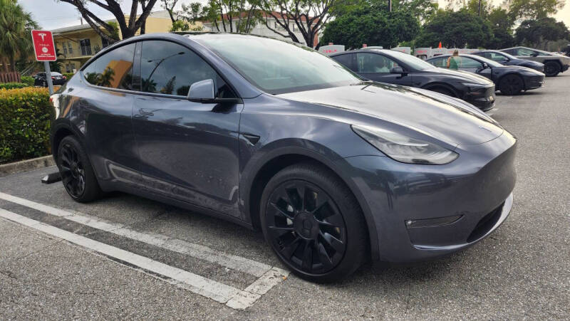 2022 Tesla Model Y Long Range - Photo 9