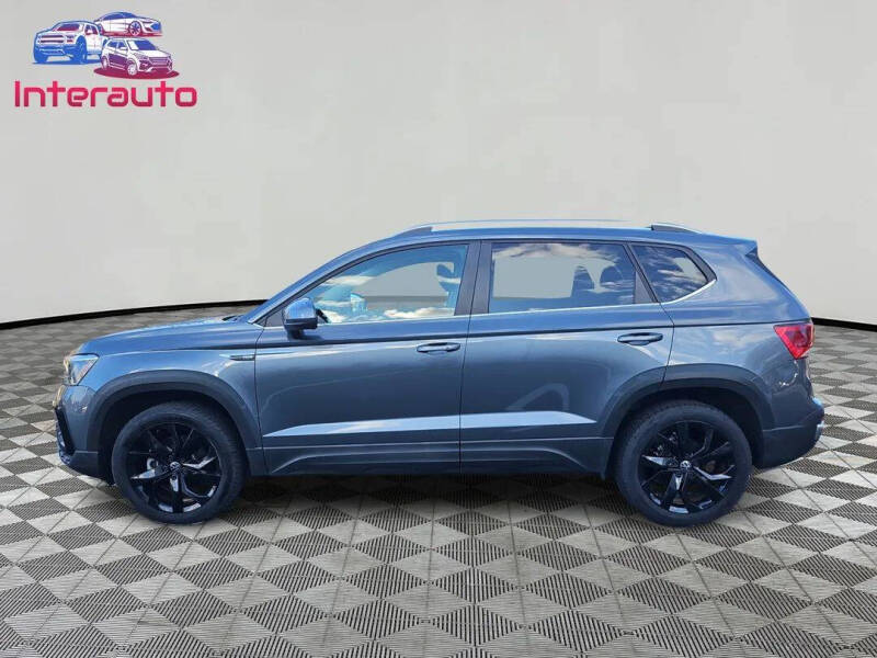 2022 Volkswagen Taos SE