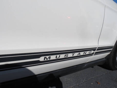 2011 Ford Mustang V6 Premium