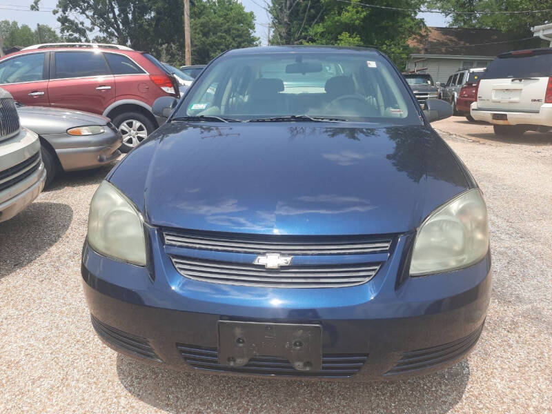 2008 Chevrolet Cobalt for sale at Kelly's Cars in Camdenton MO