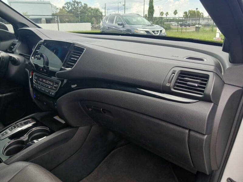 2022 Honda Pilot Black Edition