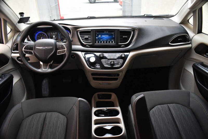 2019 Chrysler Pacifica L