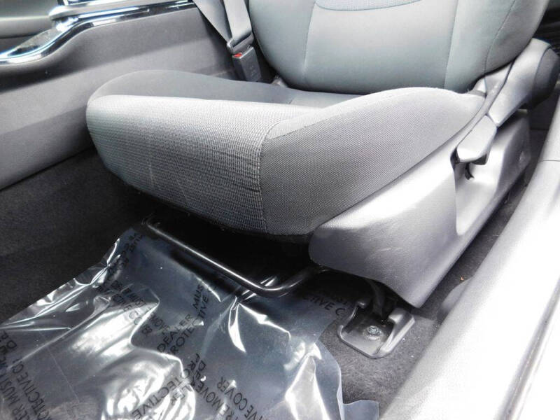 2023 Toyota Prius LE