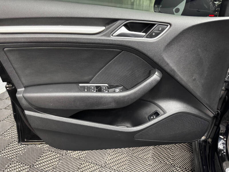 2017 Audi A3 Sportback e-tron 1.4T Premium