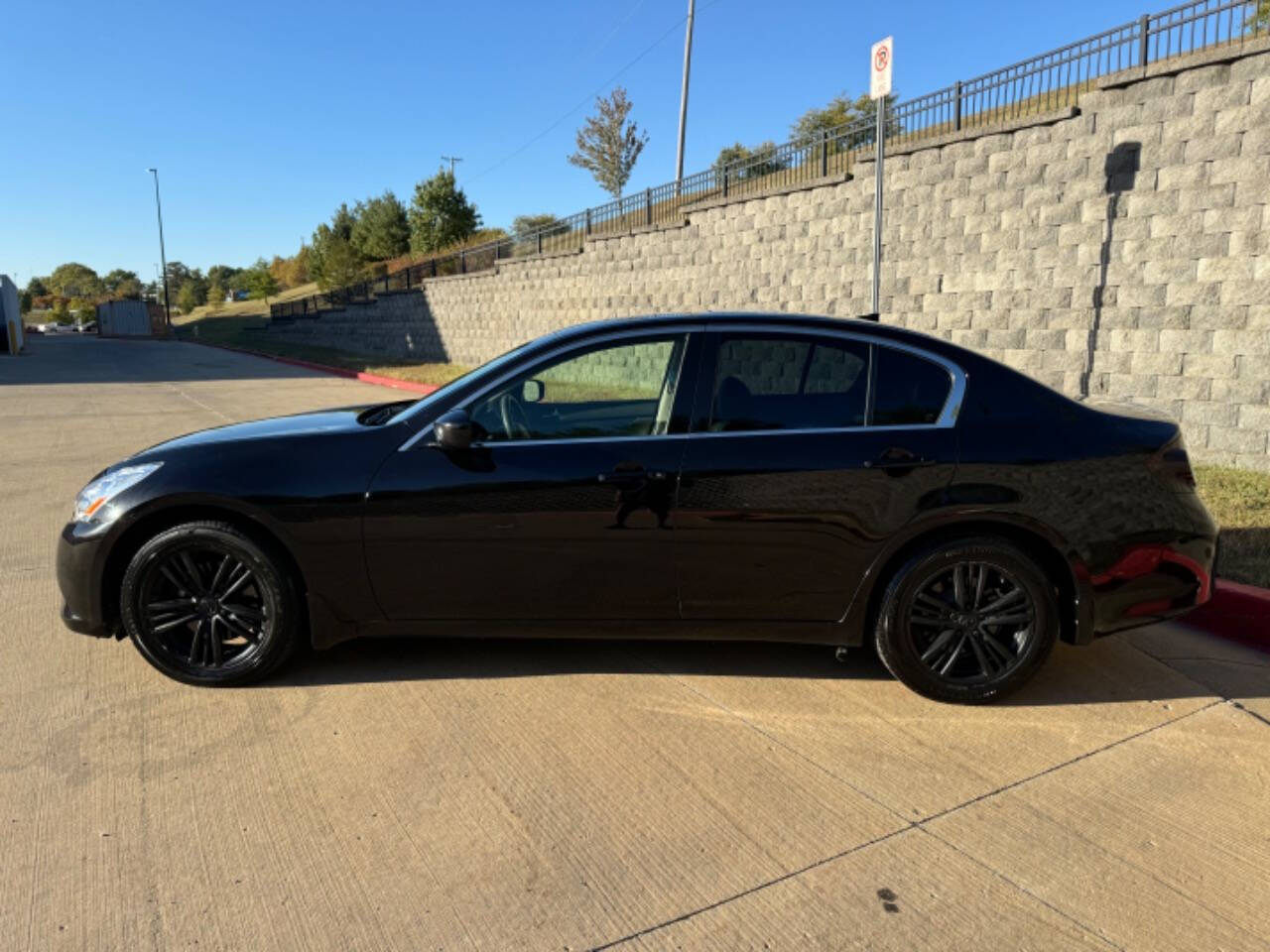 2012 INFINITI G37 Sedan for sale at 10-4 AUTO GROUP LLC in Raytown, MO