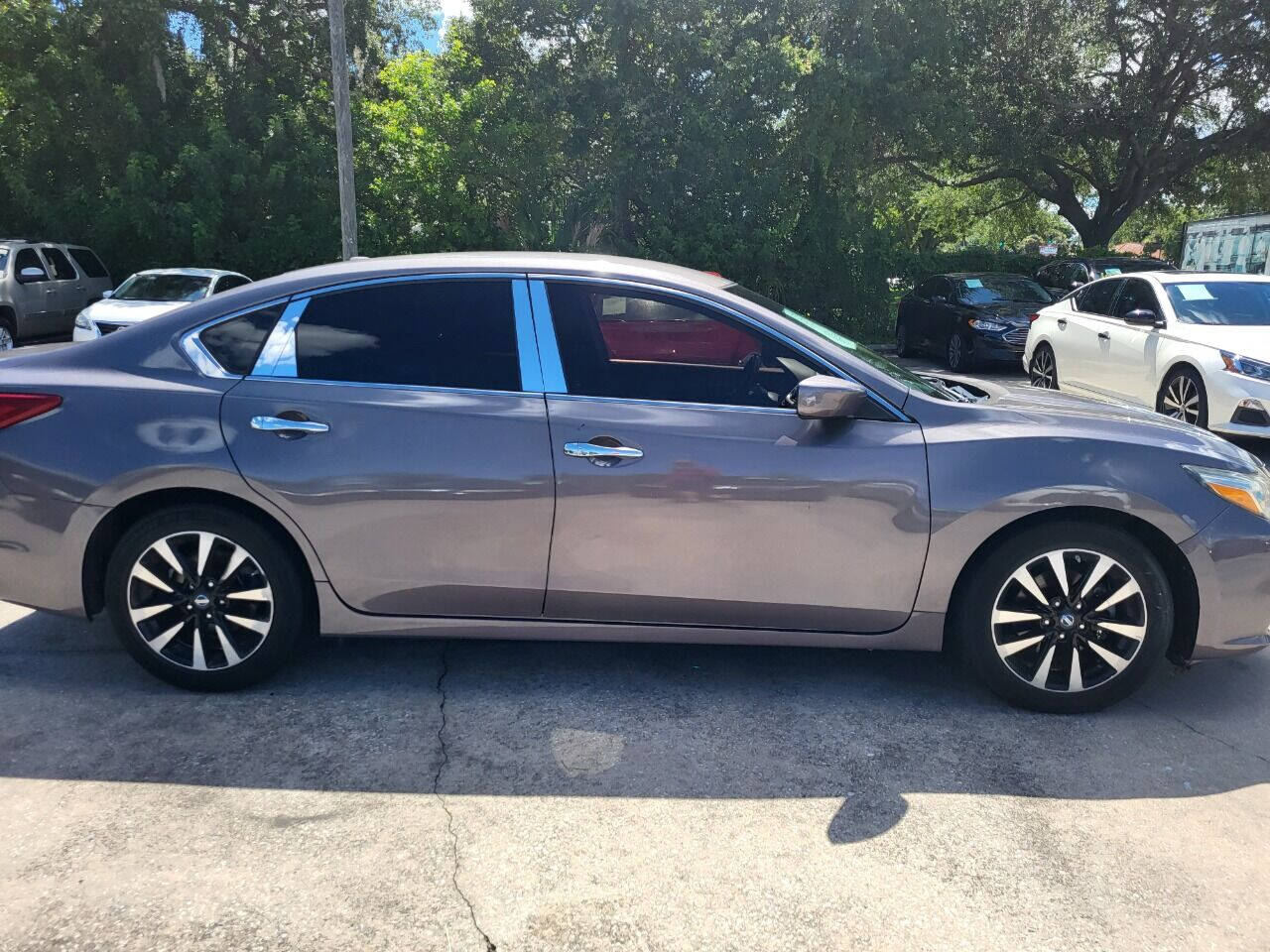 2018 Nissan Altima for sale at FAMILY AUTO BROKERS in Longwood, FL