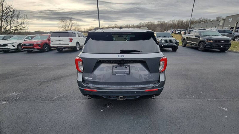 2022 Ford Explorer ST-Line