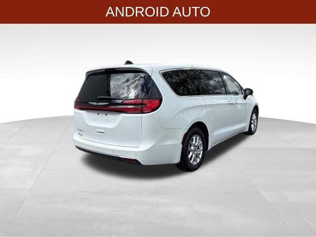 2023 Chrysler Pacifica Touring