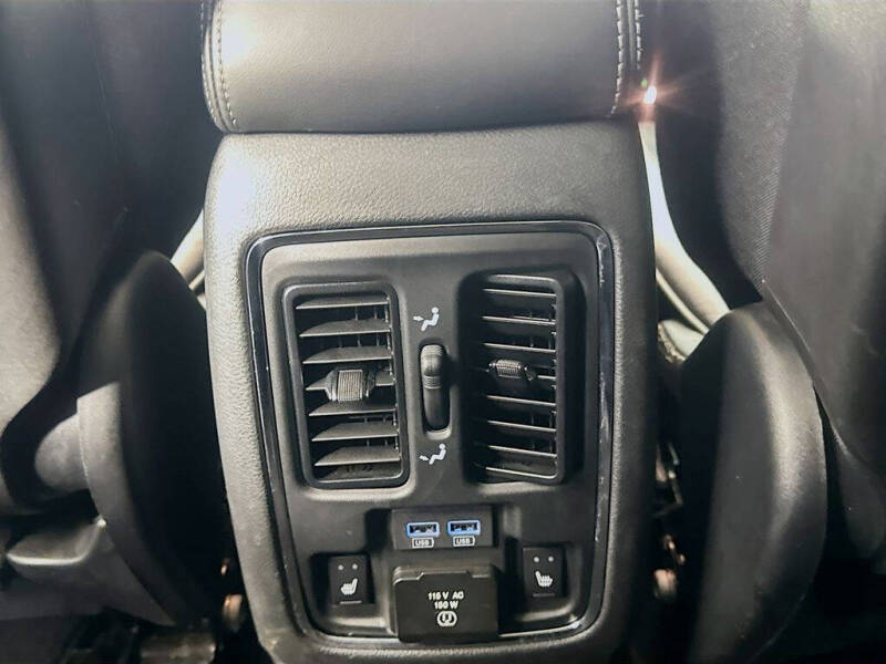 2020 Jeep Grand Cherokee Overland