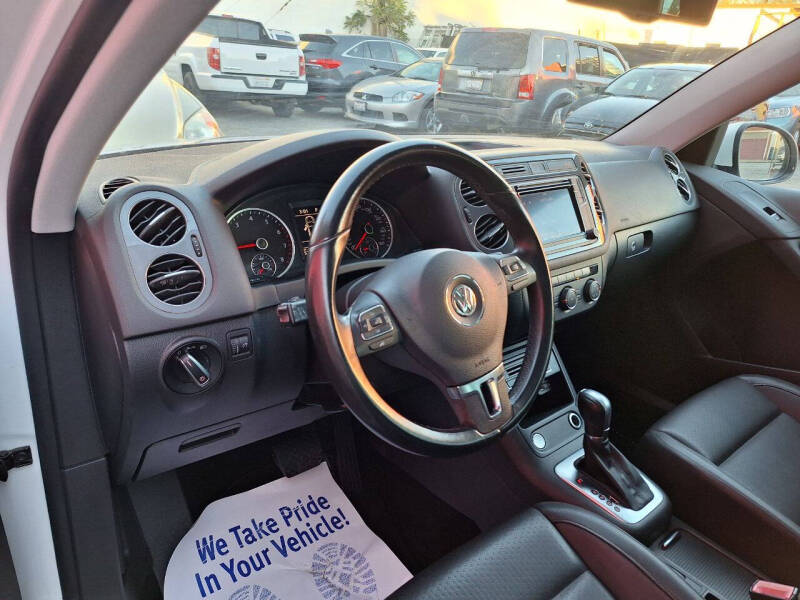 2017 Volkswagen Tiguan 2.0T Wolfsburg Edition