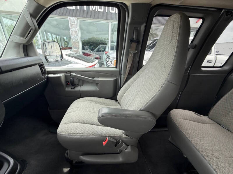 2020 Chevrolet Express LT 3500