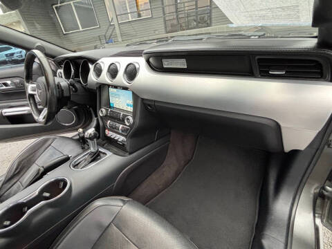 2016 Ford Mustang EcoBoost Premium