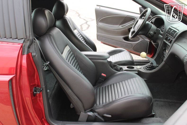 2003 Ford Mustang SVT Cobra