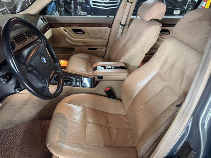 2001 BMW 7 Series 740iL