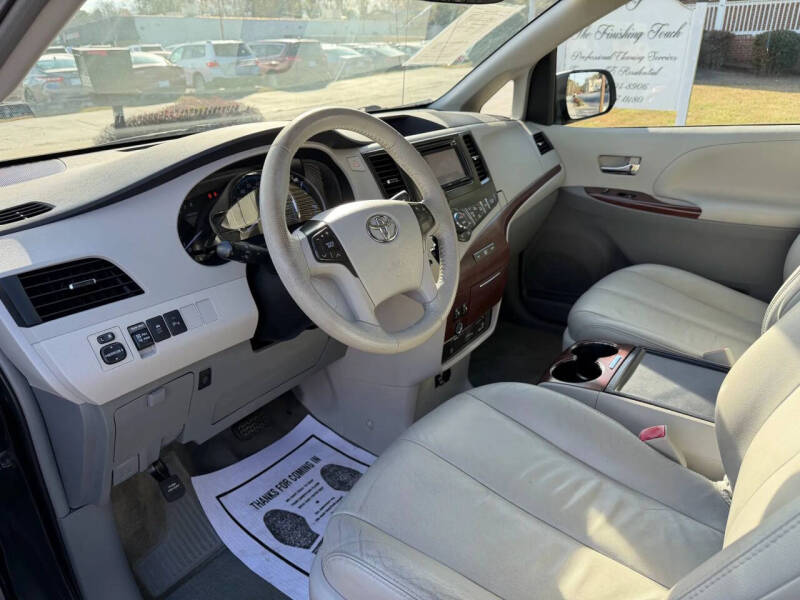 2013 Toyota Sienna