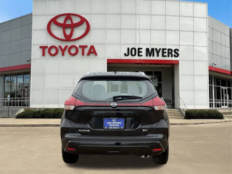 2024 Nissan Kicks SV