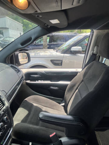 2015 Dodge Grand Caravan American Value Package