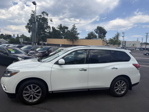 2015 Nissan Pathfinder SV