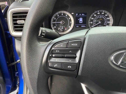 2022 Hyundai Venue SE