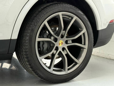 2020 Porsche Cayenne S Coupe