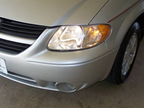 2005 Dodge Grand Caravan SE