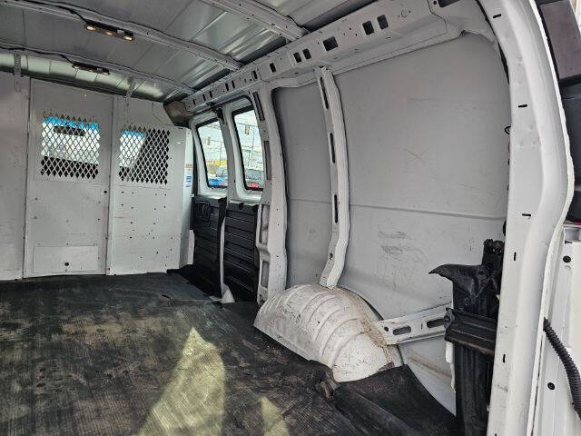 2017 Chevrolet Express 2500