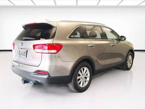 2018 Kia Sorento LX