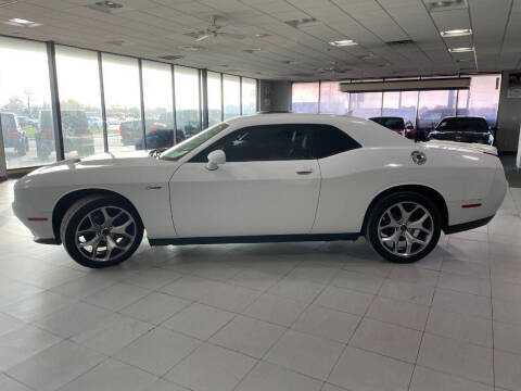 2015 Dodge Challenger SXT Plus