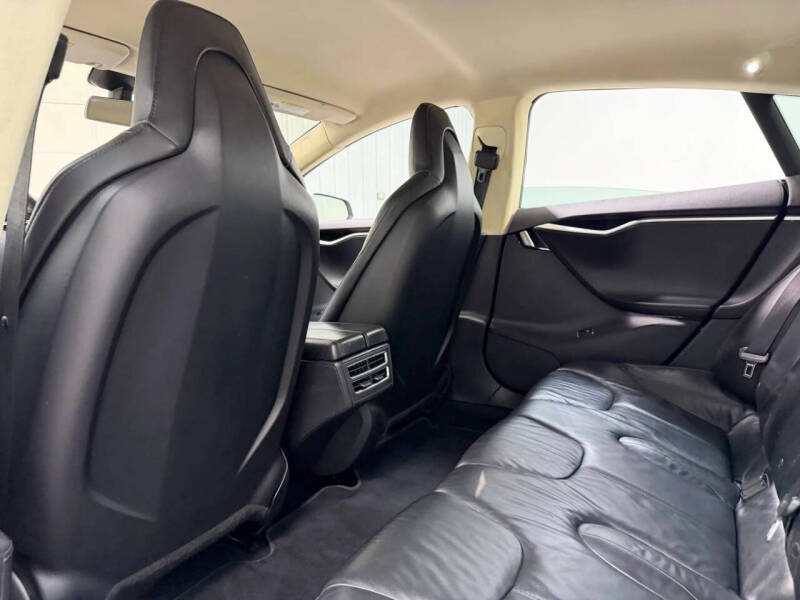 2013 Tesla Model S