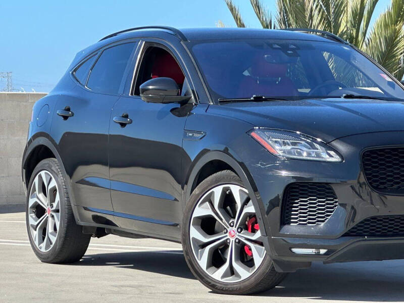 2019 Jaguar E-PACE P300 R-Dynamic SE