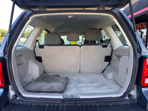 2011 Ford Escape XLS