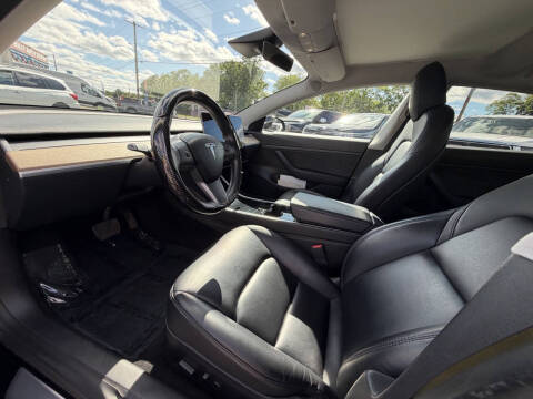 2020 Tesla Model 3 Standard Range Plus