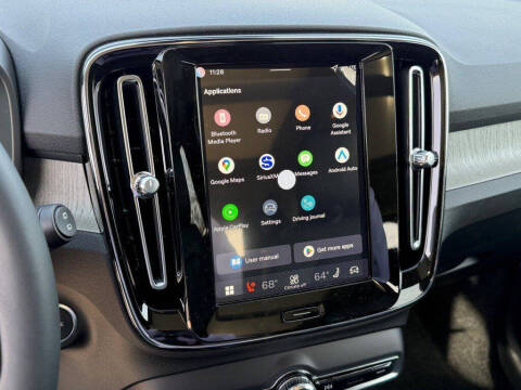 2026 Volvo XC40 B5 Plus