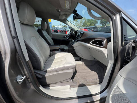 2018 Chrysler Pacifica Touring L